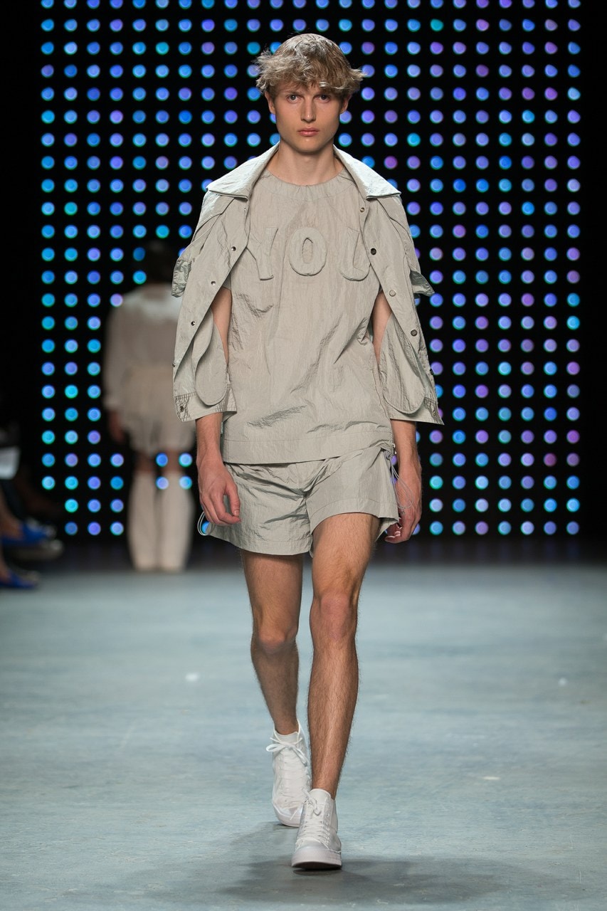 London Collections Men's Primavera/Estate 2017 MAN Feng Chen Wang